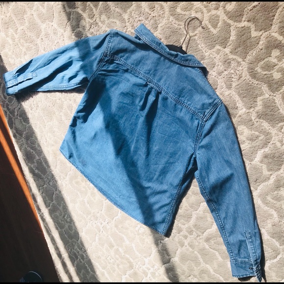 Denim shirt, classic fit - Picture 3 of 5